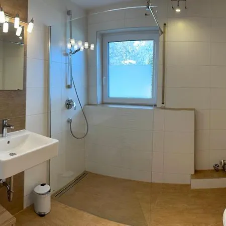 Apartment Maisonette Dhh Zugspitzblick Mit Eigenem Garten