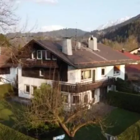 Maisonette Dhh Zugspitzblick Mit Eigenem Garten Апартаменты Гармиш-Партенкирхен