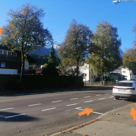 Maisonette Dhh Zugspitzblick Mit Eigenem Garten * Гармиш-Партенкирхен