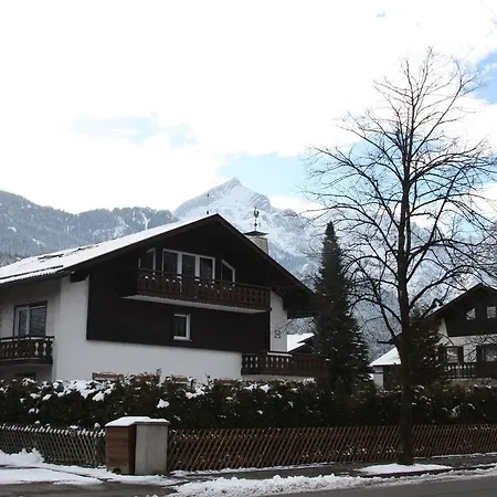 Maisonette Dhh Zugspitzblick Mit Eigenem Garten