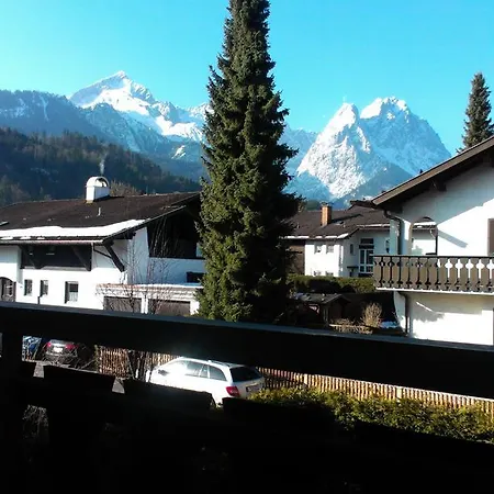 Appartement Maisonette Dhh Zugspitzblick Mit Eigenem Garten
