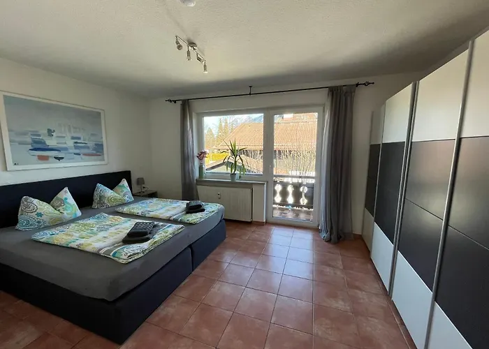 Maisonette Dhh Zugspitzblick Mit Eigenem Garten Apartmán *