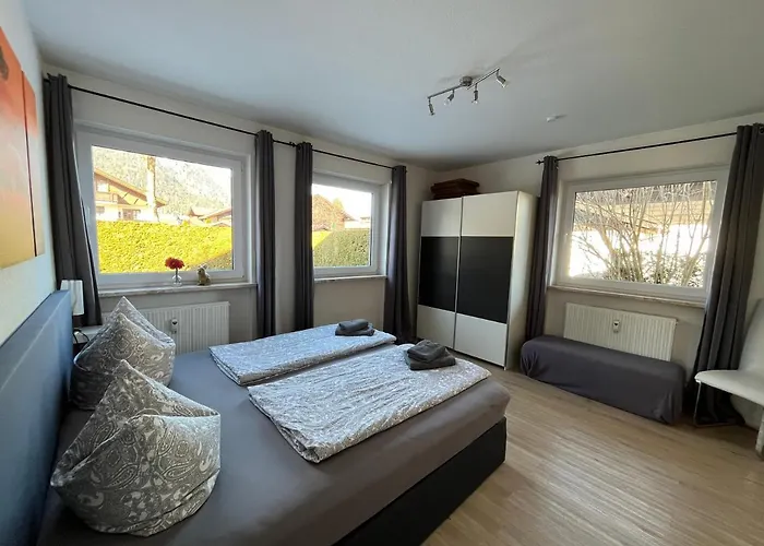 Maisonette Dhh Zugspitzblick Mit Eigenem Garten Apartmán